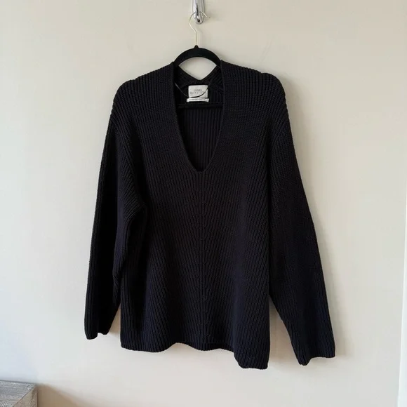 Urban Outfitters “Victoria ” Black Knit Pullover (Size:Small) - Picture 4 of 9